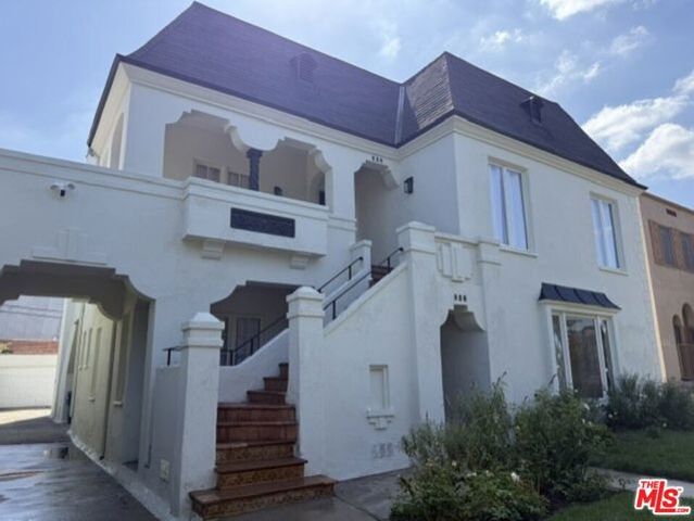828 S Detroit Street, Los Angeles, CA 90036