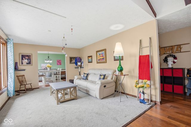 7110 W Meadows Lane, Greenfield, IN 46140