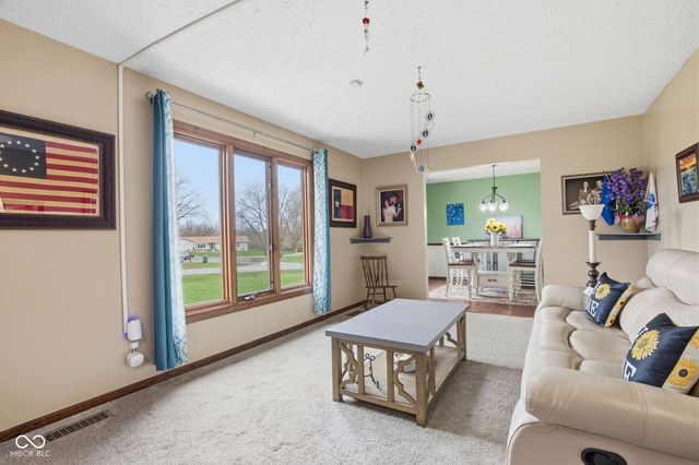 7110 W Meadows Lane, Greenfield, IN 46140