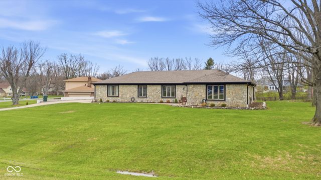7110 W Meadows Lane, Greenfield, IN 46140