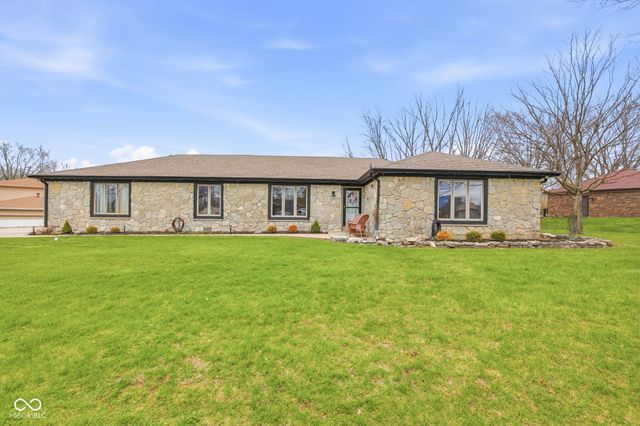 7110 W Meadows Lane, Greenfield, IN 46140