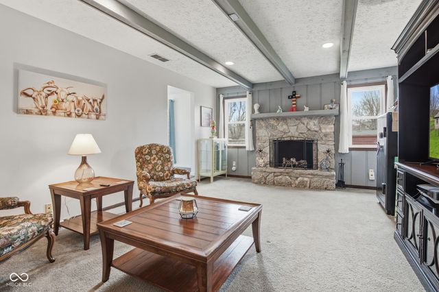 7110 W Meadows Lane, Greenfield, IN 46140