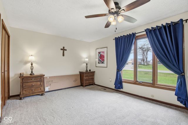 7110 W Meadows Lane, Greenfield, IN 46140