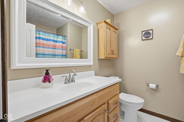 7110 W Meadows Lane, Greenfield, IN 46140