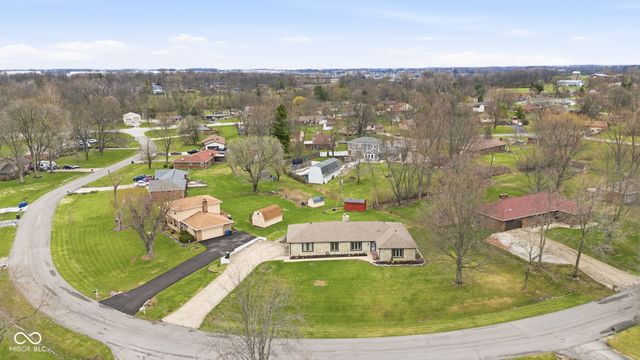 7110 W Meadows Lane, Greenfield, IN 46140