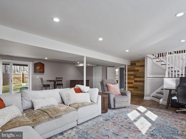 1371 DICUS MILL RD, Severn, MD 21144