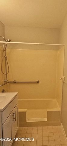 1700 NJ 37 W 111-01, Toms River, NJ 08757