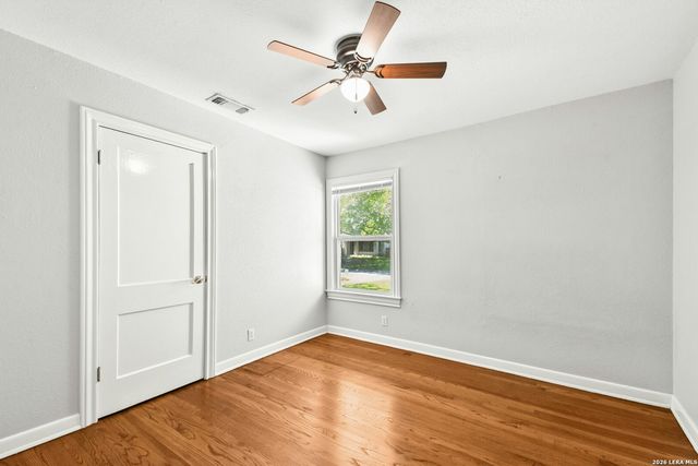 265 E OAKVIEW PL, San Antonio, TX 78209
