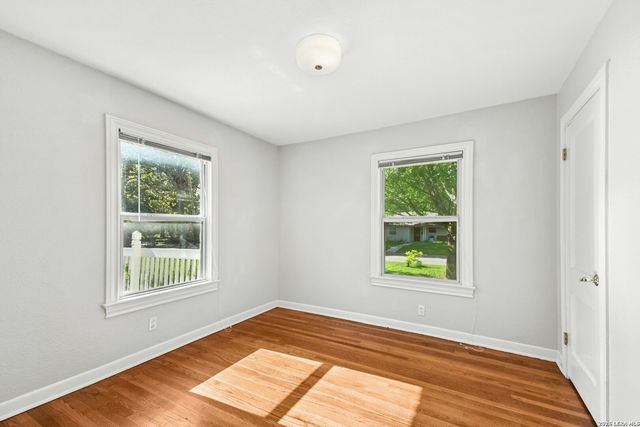 265 E OAKVIEW PL, San Antonio, TX 78209