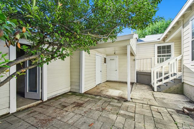265 E OAKVIEW PL, San Antonio, TX 78209