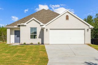 5012 Elizabeth Street, Granbury, TX 76048