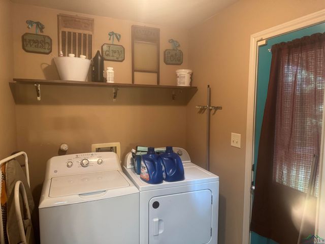 16886 CR 3195 S, Mount Enterprise, TX 75681