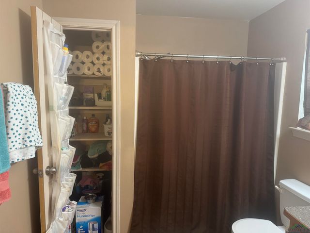 16886 CR 3195 S, Mount Enterprise, TX 75681