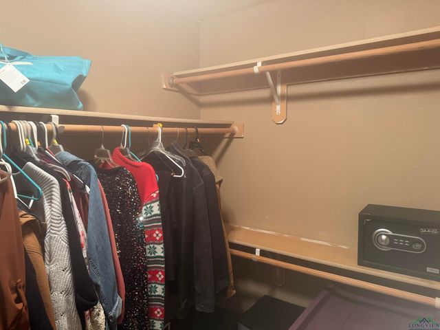 16886 CR 3195 S, Mount Enterprise, TX 75681