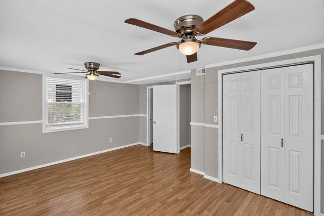 261 Eisenhower Dr, Nashville, TN 37211
