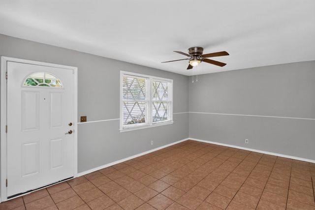 261 Eisenhower Dr, Nashville, TN 37211