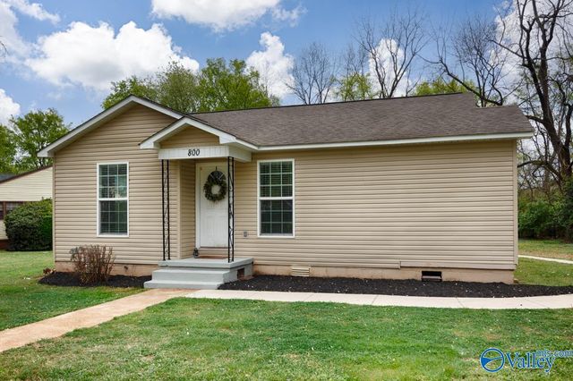 800 Linwood Drive NW, Huntsville, AL 35816