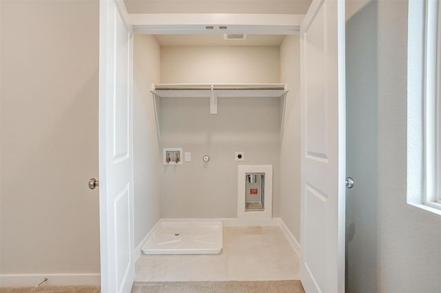 4532 Hogans Alley Drive, Arlington, TX 76001