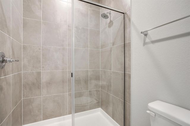 4532 Hogans Alley Drive, Arlington, TX 76001