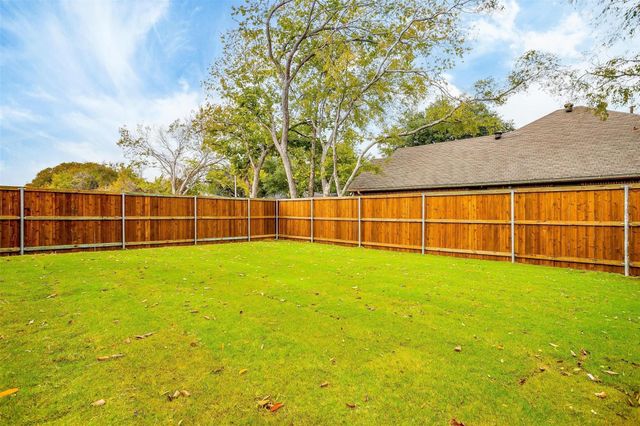 4532 Hogans Alley Drive, Arlington, TX 76001