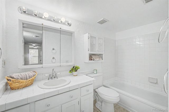 3872 S Fraser Street O11, Aurora, CO 80014