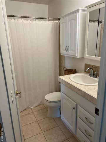 5417 North Road, North Street, MI 48049