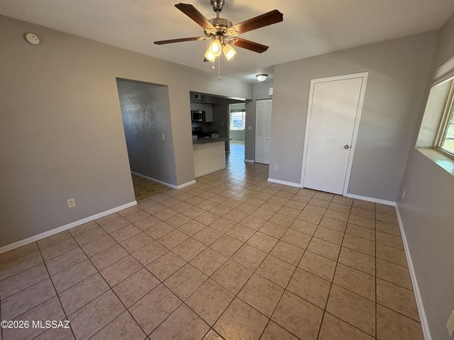 2002 S Kelvin Stravenue, Tucson, AZ 85713