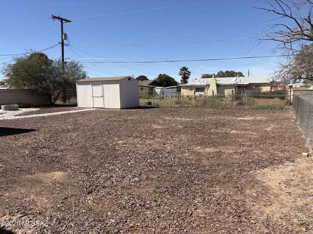 2002 S Kelvin Stravenue, Tucson, AZ 85713