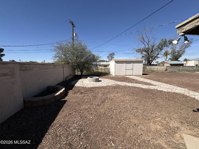 2002 S Kelvin Stravenue, Tucson, AZ 85713