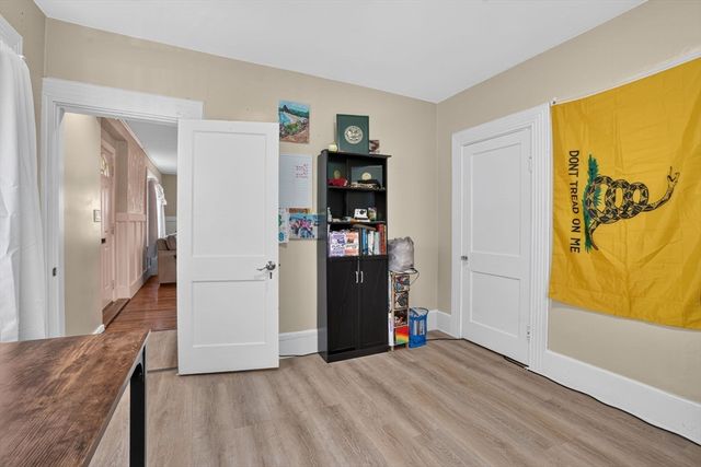 22 Fruit St, Leominster, MA 01453