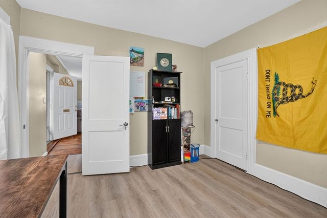 22 Fruit St, Leominster, MA 01453