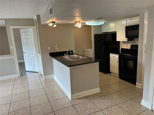 260 El Dorado Boulevard 805, Houston, TX 77598