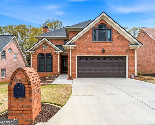 2809 Livsey Woods Drive, Tucker, GA 30084