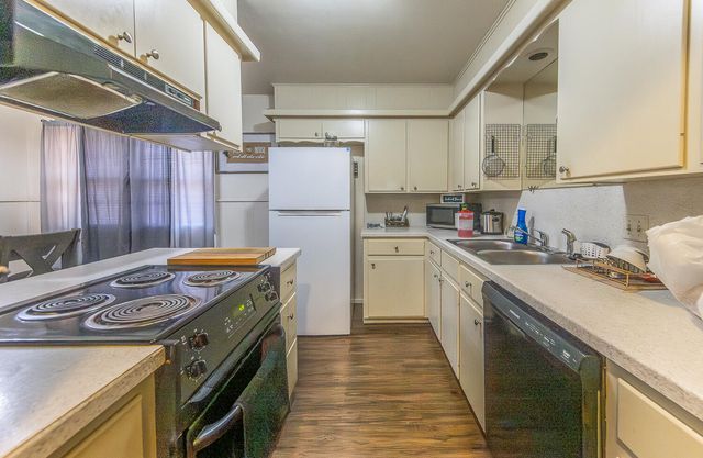 2412 33rd Street, Lubbock, TX 79411