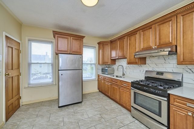 21 Cross Street, Somerville, MA 02145