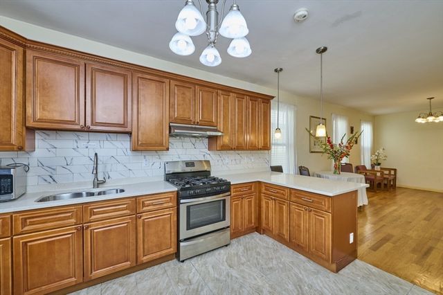 21 Cross Street, Somerville, MA 02145