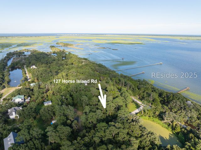 127 Horse Island Rd, St Helena Island, SC 29920