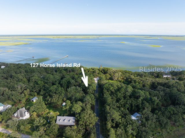 127 Horse Island Rd, St Helena Island, SC 29920