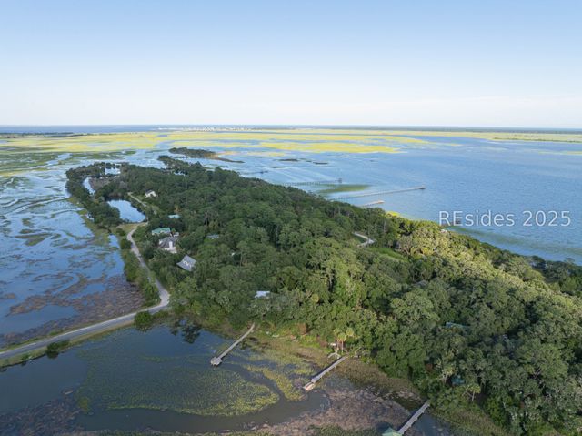 127 Horse Island Rd, St Helena Island, SC 29920