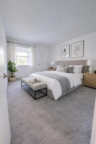 2003 Lincoln, Boca Raton, FL 33434