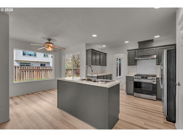 1275 Ne MORNING SUN Dr, Hillsboro, OR 97124