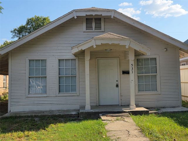 531 W Spurgeon Street, Fort Worth, TX 76115