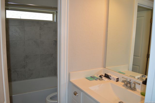 146 STABLEWOOD CT, Boerne, TX 78006