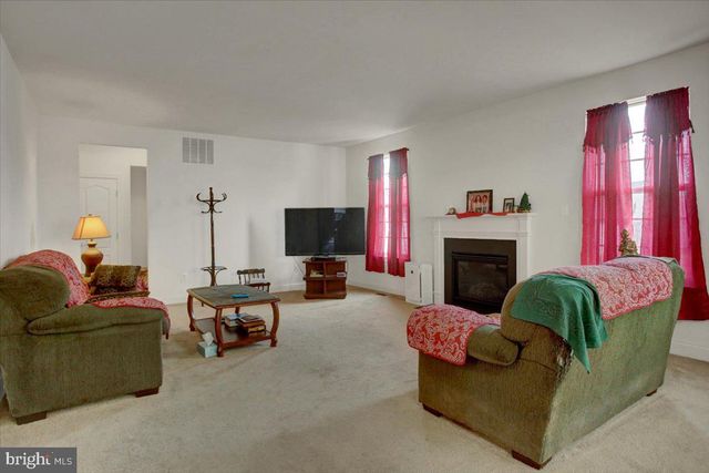 13011 NITTANY LION CIR, Hagerstown, MD 21740