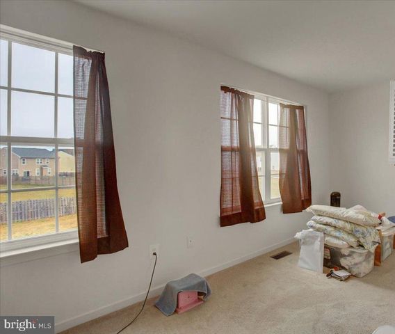 13011 NITTANY LION CIR, Hagerstown, MD 21740