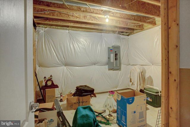 13011 NITTANY LION CIR, Hagerstown, MD 21740