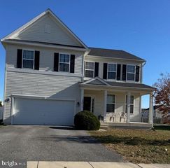 13011 NITTANY LION CIR, Hagerstown, MD 21740