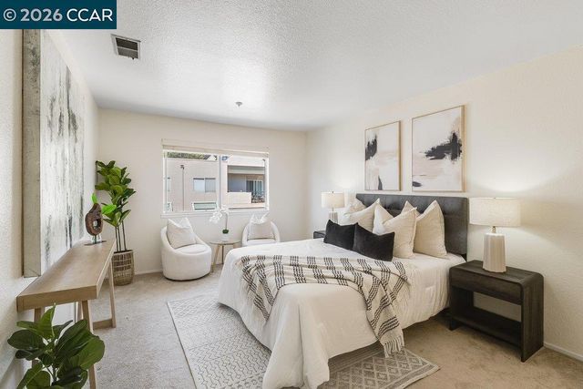 3183 Wayside Plz 307, Walnut Creek, CA 94597