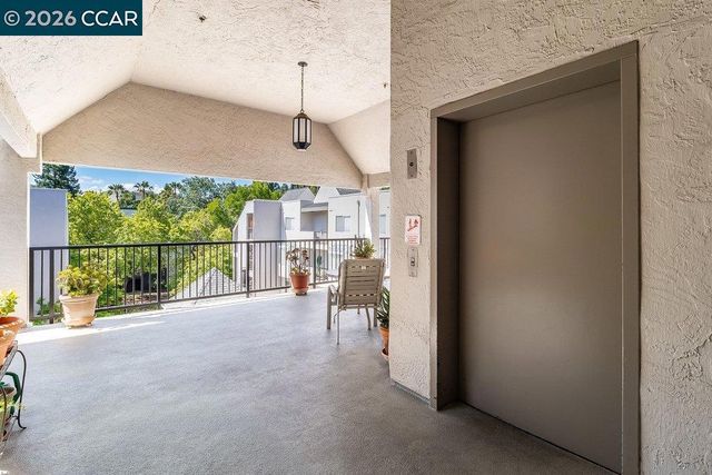 3183 Wayside Plz 307, Walnut Creek, CA 94597