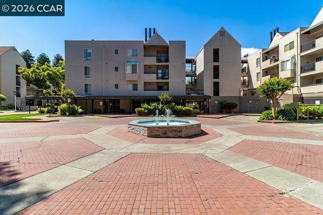 3183 Wayside Plz 307, Walnut Creek, CA 94597